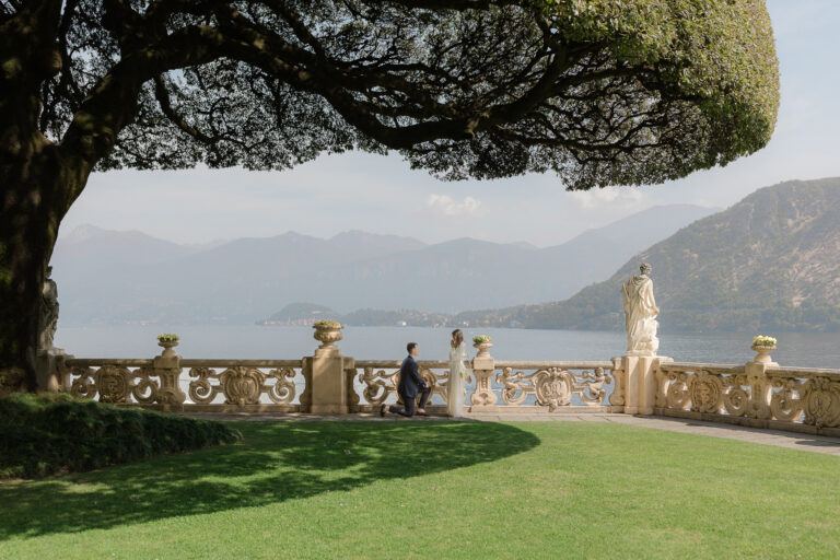 wedding proposal at villa del balbianello